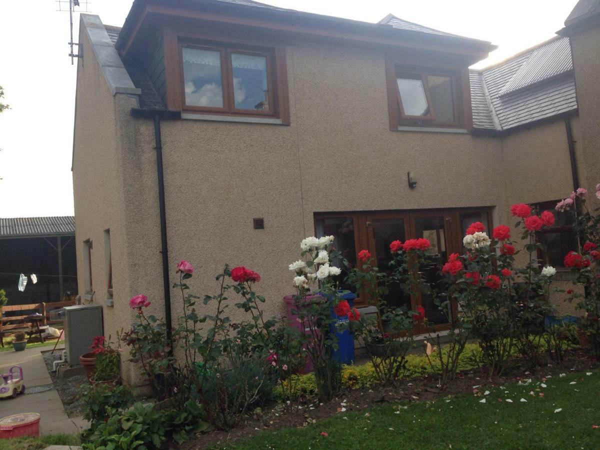 Meikle Ardrone Homestay Keith Exterior photo